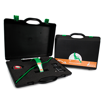 De meetkoffer met meetinstrumenten